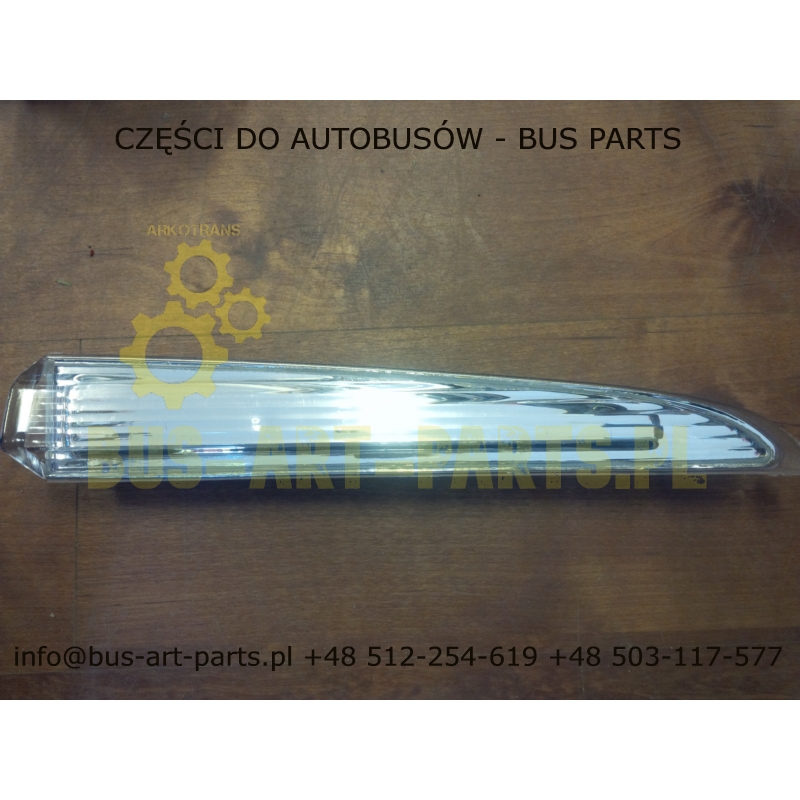 ODBLASK LEWY OZDOBNY TYLNEJ KLAPY MERCEDES TOURISMO TRAVEGO