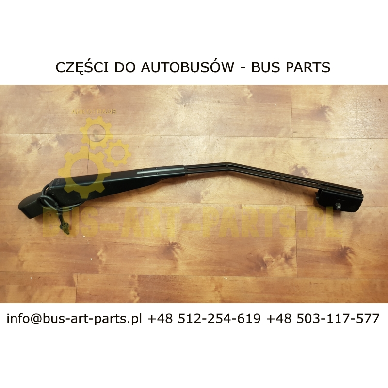 RAMIĘ WYCIERACZKI PRAWE MOCOWANIE NA ŚRUBĘ SETRA S2..